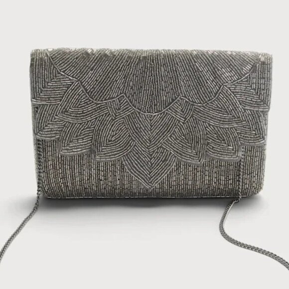 Beautiful Sparkling Glass Seed Beaded Silver Metallic Clutch Crossbody Chain Bag - Picture 3 of 5